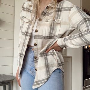 COPY - American eagle plaid button up shirt oversized